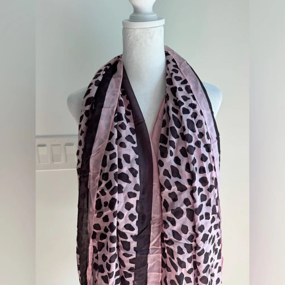 Ann Taylor Pink Giraffe Print Scarf Office Church Dinner Spring Fall NEW preppy
